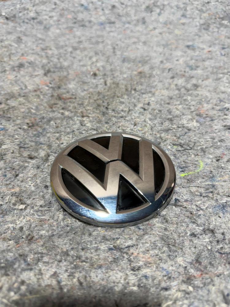 2011-2019 Volkswagen Jetta Passat Rear Trunk Lid Emblem Logo 5C6853630F OEM – photo 1
