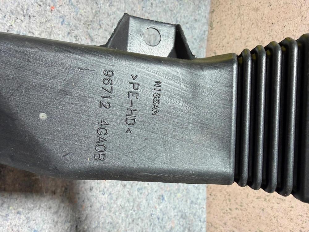 Infiniti Q50 Hybrid 2014-2018 Hv Battery Cooling Air Duct O/s/r 96730-4GA0B – photo 2