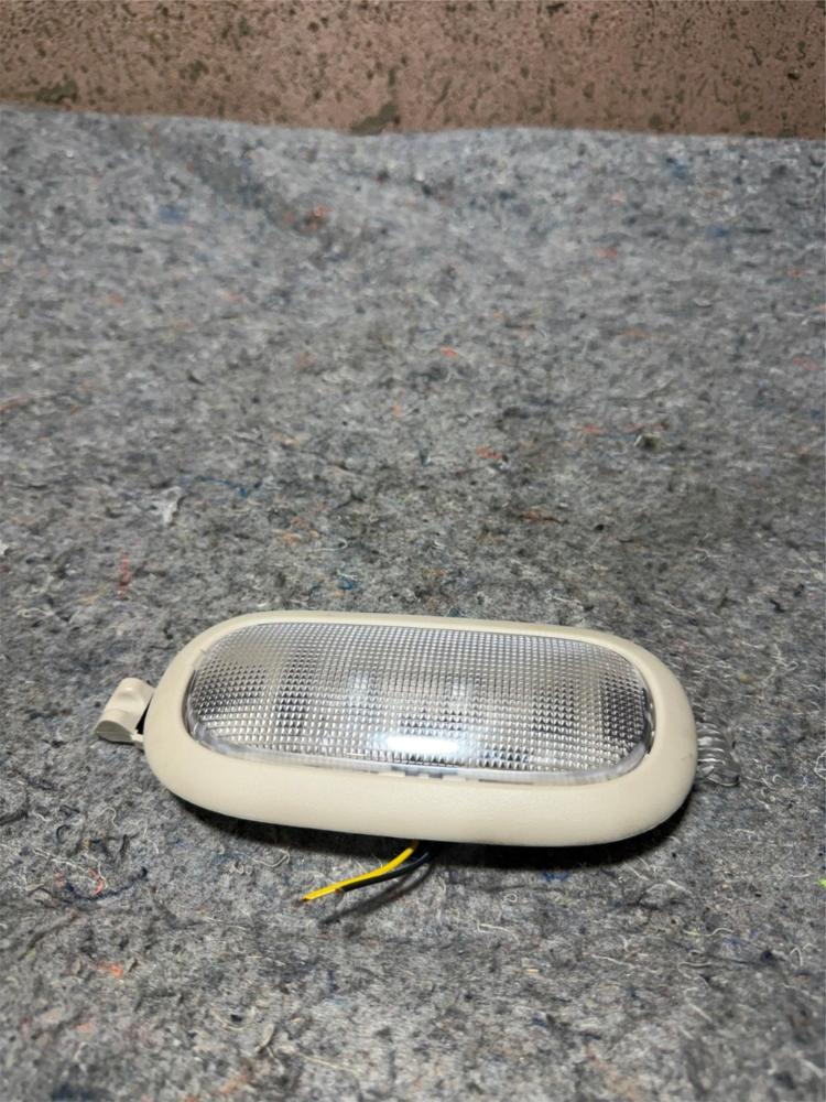 2010 Jeep Patriot Rear Overhead Dome Light 5JG55TRMAD – photo 1