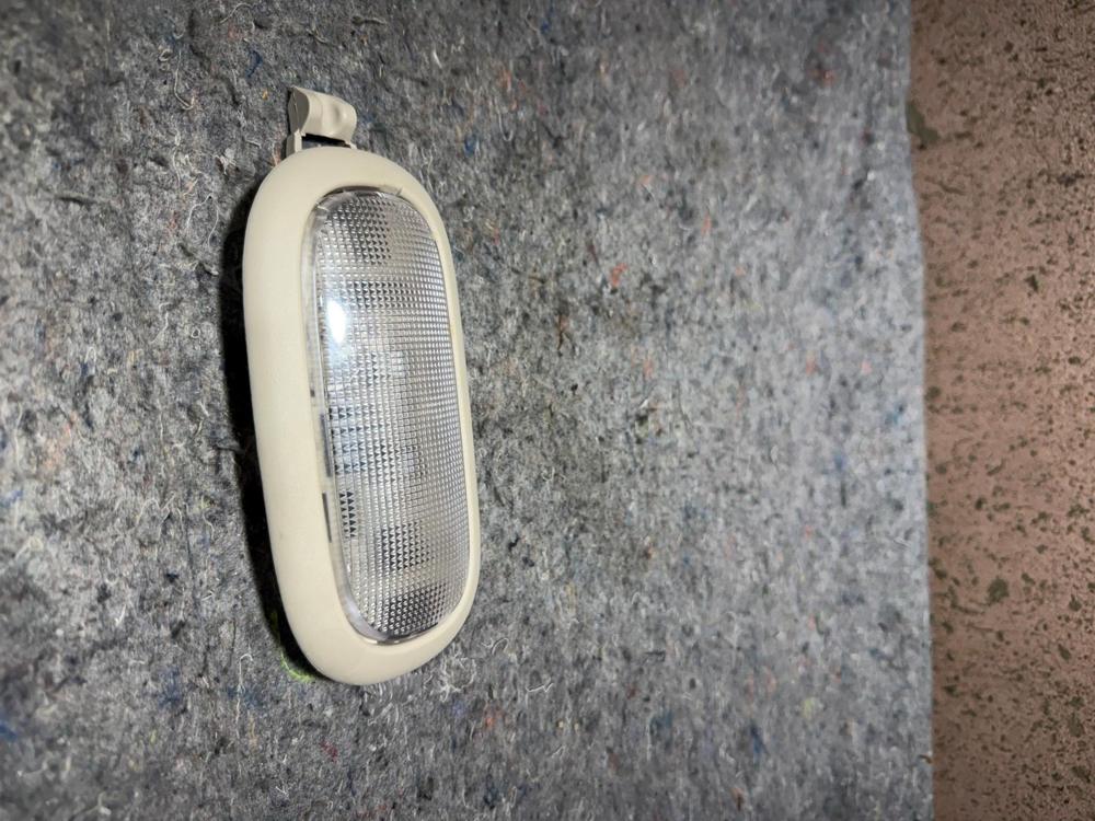 2009-2018 Dodge RAM 1500 Rear Overhead Interior Light OEM 5JG55TRMAD – photo 3