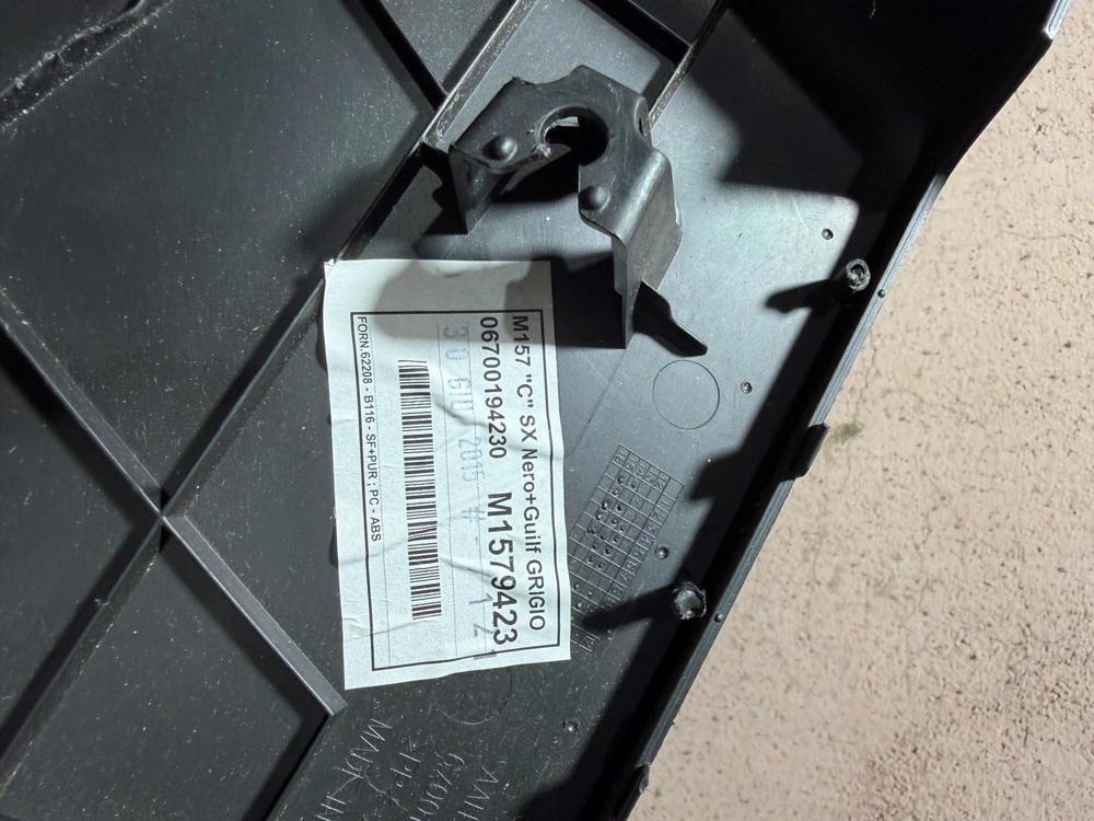 2014-2024 Maserati Ghibli Rear Left C Pillar Lower Trim OEM 670010908 Trim OEM – photo 2