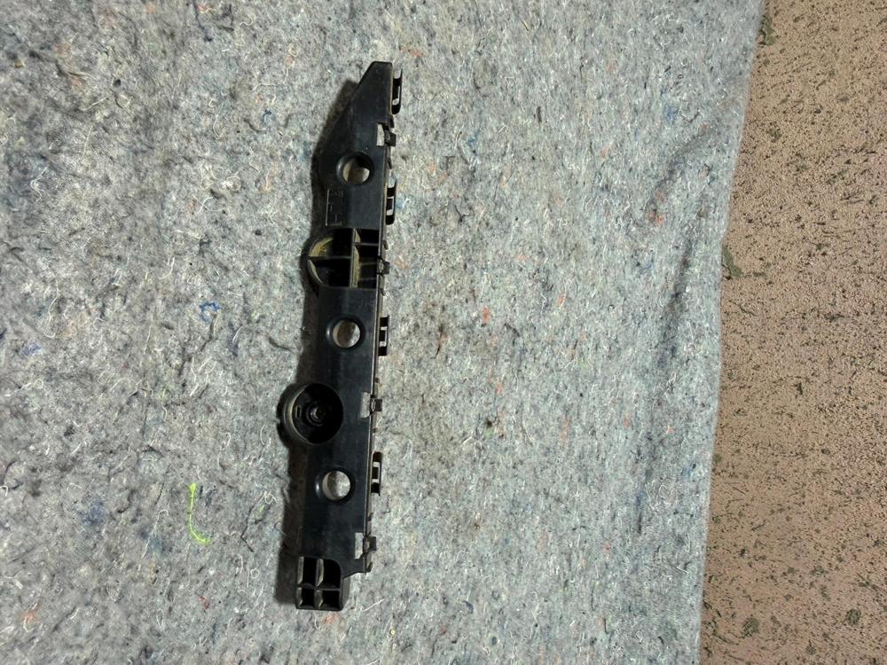2016 2017 Infiniti Q50 OEM Bumper Bracket for Rear Left Passenger Side Lower – photo 3