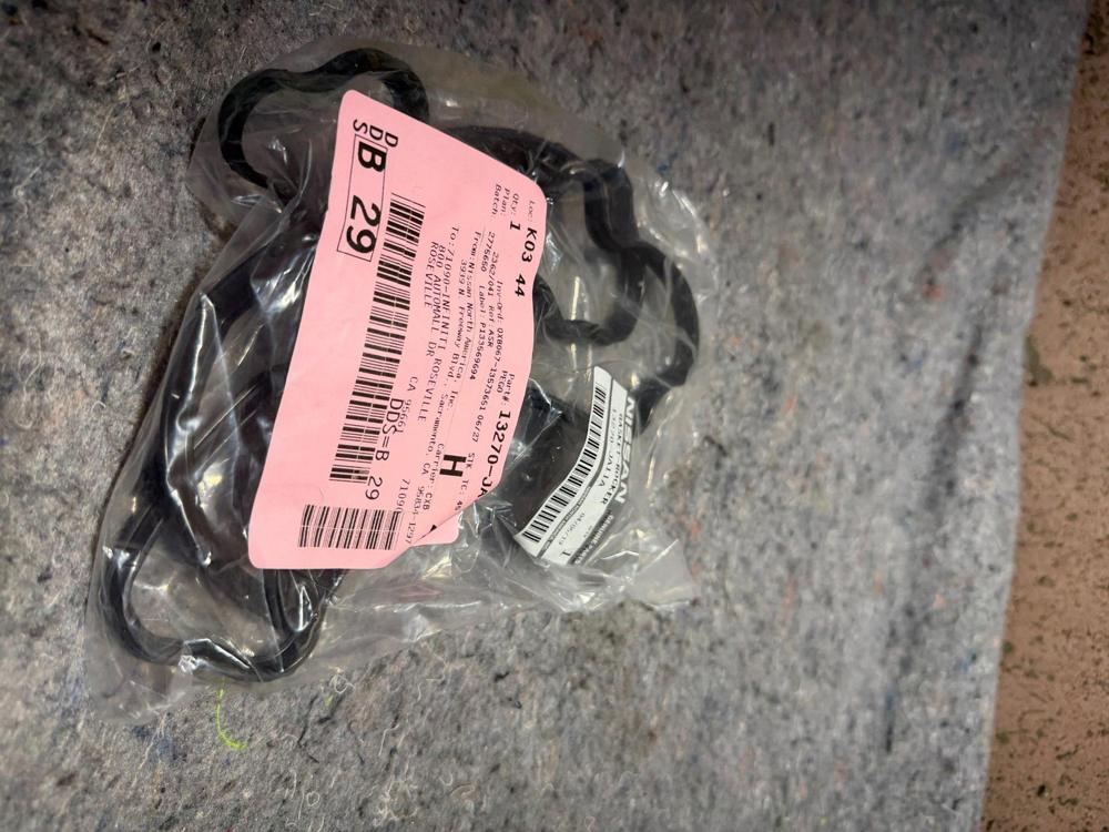 Nissan OEM Valve Cover Gasket 13270JA11A – photo 4