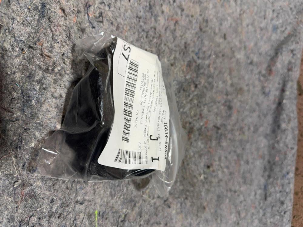 Genuine OEM Nissan Altima 2.5L Sirect Injection Pump Cover Insulator 16634-5NA0A – photo 2