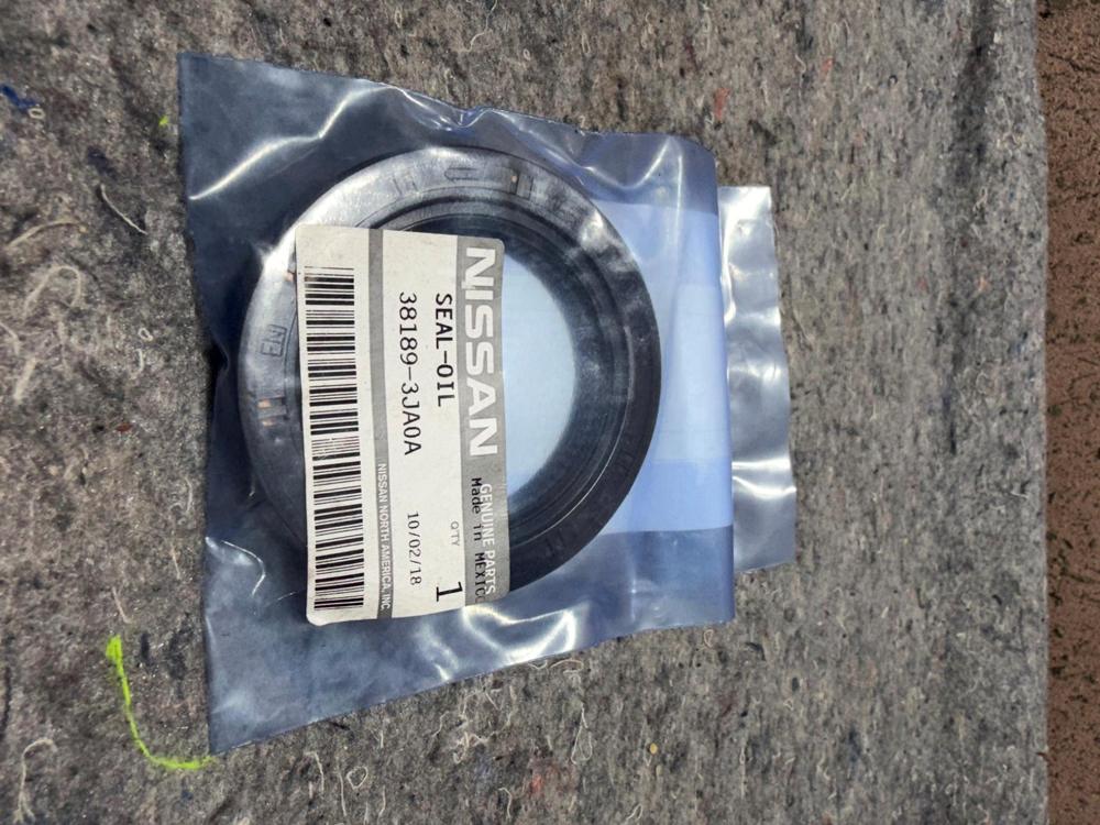 Genuine Nissan 38189-3JA0A Differential Pinion Shaft Oil Seal Ring Factory OEM – photo 3