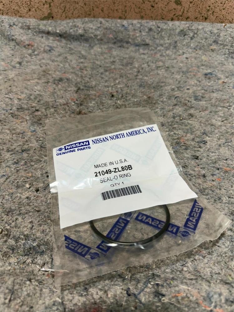 Genuine Nissan Water Pump Assembly O-ring 21049-ZL80B – photo 1