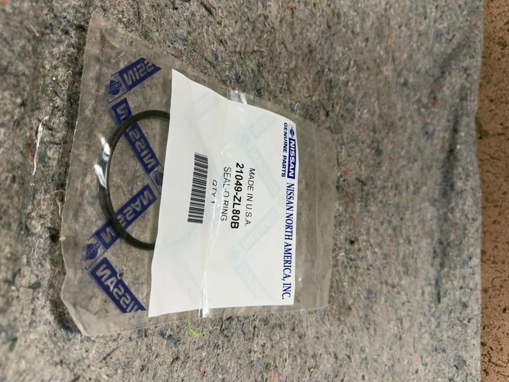 Genuine Nissan Water Pump Assembly O-ring 21049-ZL80B – photo 3