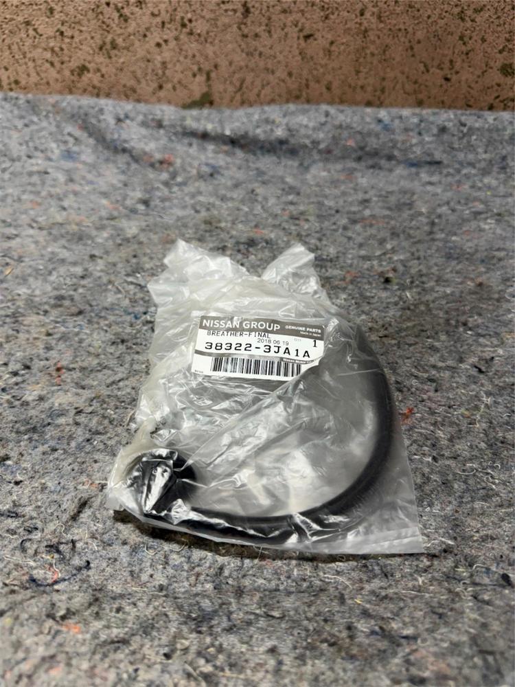 Genuine Infiniti Breather Final Drive 38223JA1A – photo 1