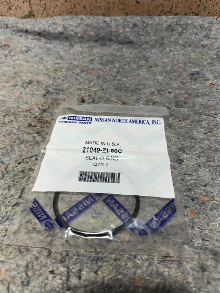 Genuine Nissan Water Pump Assembly O Ring 21049-ZL80C – photo 1