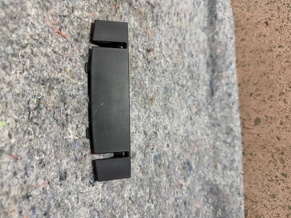 2015-2020 Infiniti Q50 Center Console Armrest Hinge Cover Trim Panel OEM – photo 3