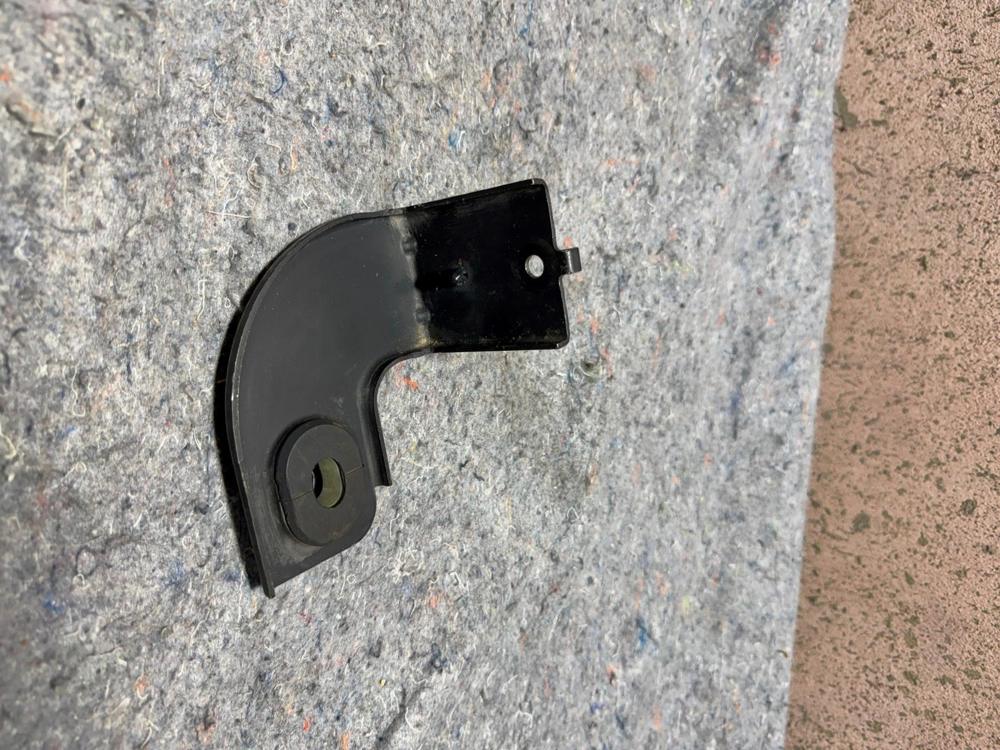 Genuine Mopar Cooling Module Bracket Upper Left LH 5115966AA – photo 3