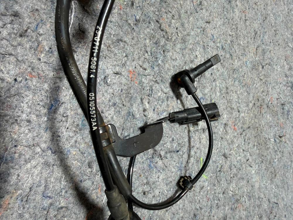 Mopar 05105573AA ABS Wheel Speed Sensor Sport Front Left – photo 4