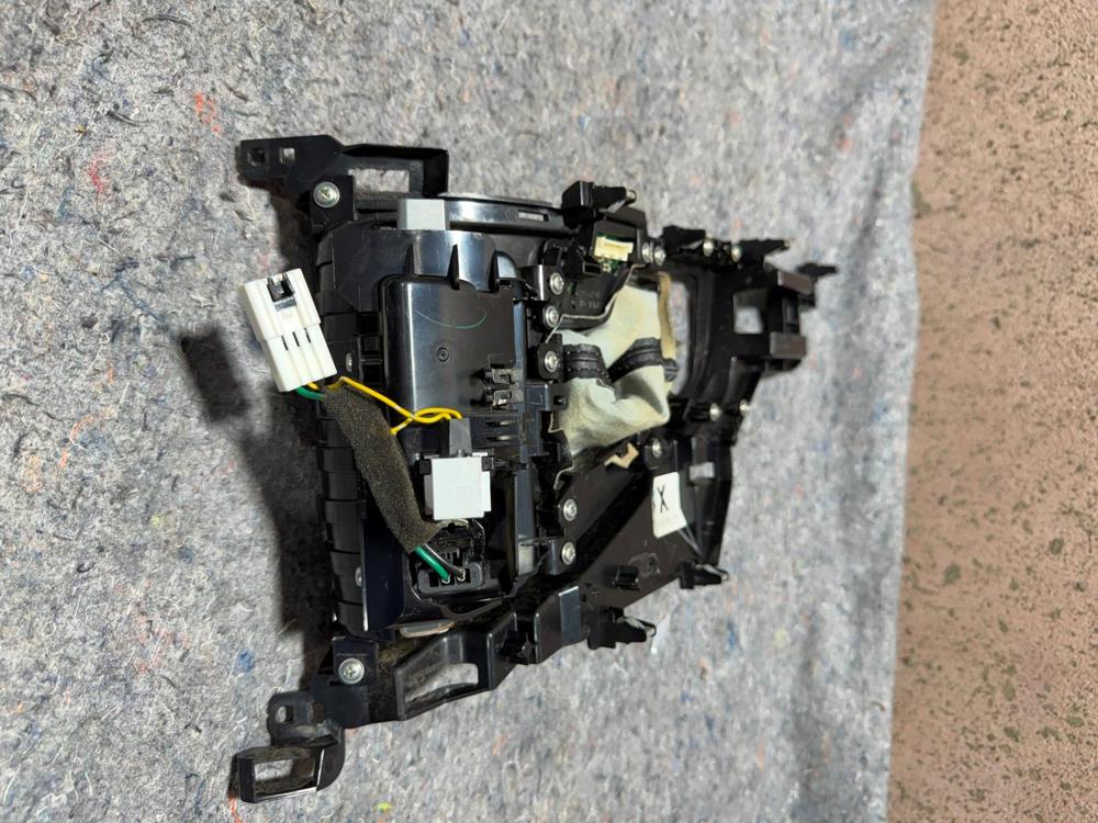 2017 Infiniti Q50 Console Gear Shifter Trim Panel 969414GF0A OEM – photo 2