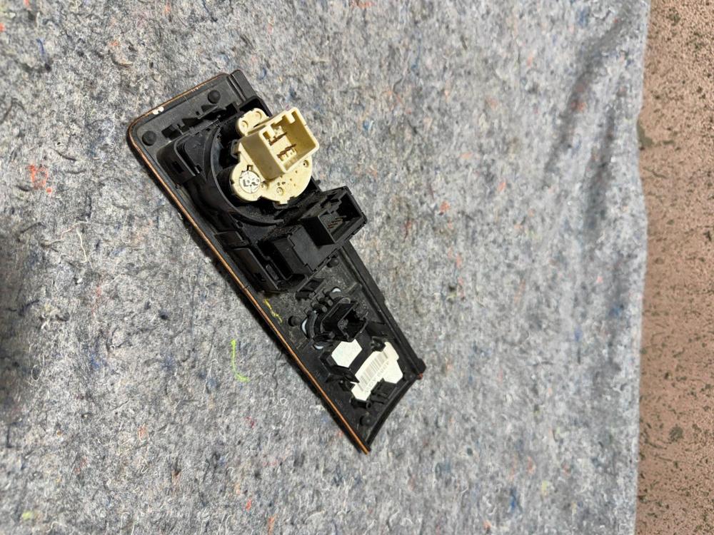 3W4T-13K196-ABW 00-06 Lincoln Ls Headlight Fog Light Switch Sontrol Dash Panel – photo 2