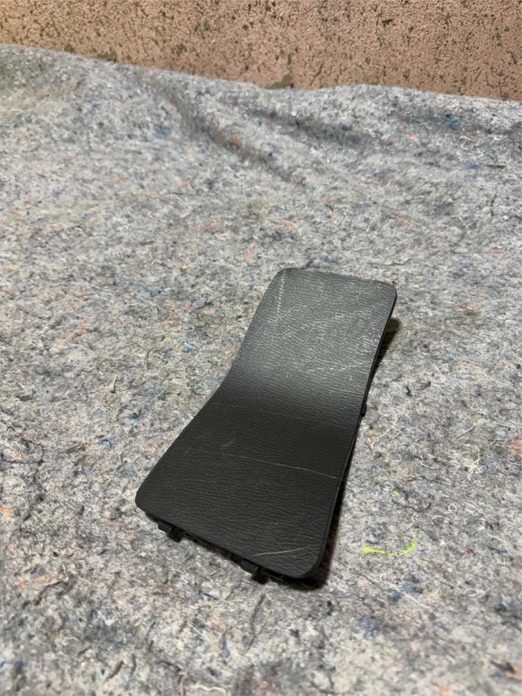 2015-2018 Toyota Yaris Trim Left Trunk Access Hole Cover DD1B-68873 LH OEM – photo 1