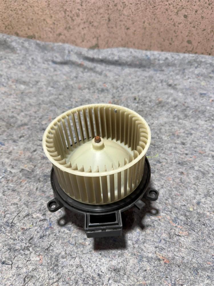 Chrysler Pacifica 2022 Heater Blower Fan Motor PR505001 Patrol 216KW ATV102268 – photo 1