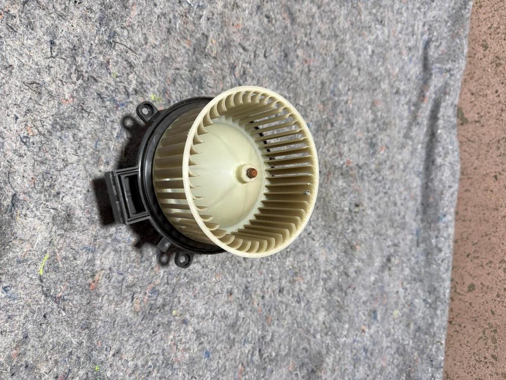 Chrysler Pacifica 2022 Heater Blower Fan Motor PR505001 Patrol 216KW ATV102268 – photo 4
