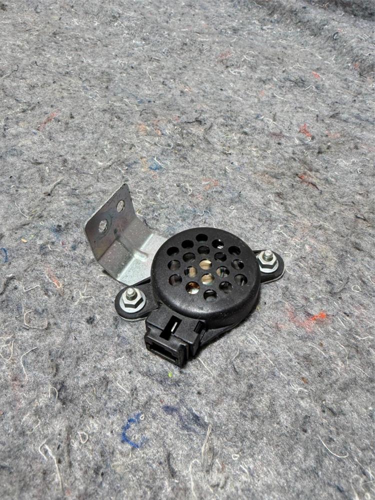 Genuine Infiniti OEM Buzzer Assy 256403TA1C – photo 1
