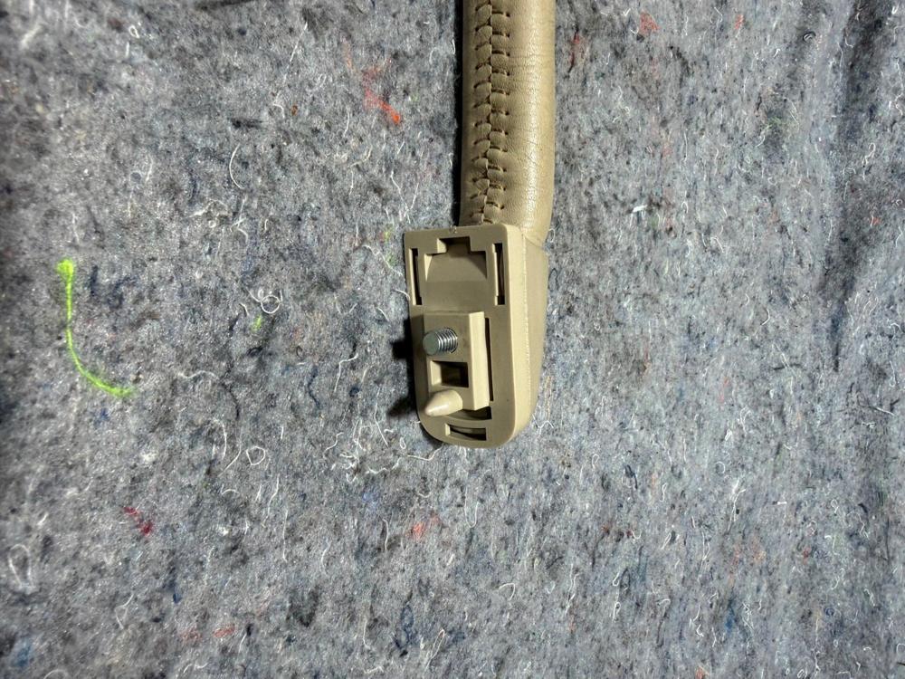 1998-2001 Lexus GS300 Gs 300 Rear Left Driver Roof Interior Grab Grip Handle OEM – photo 2
