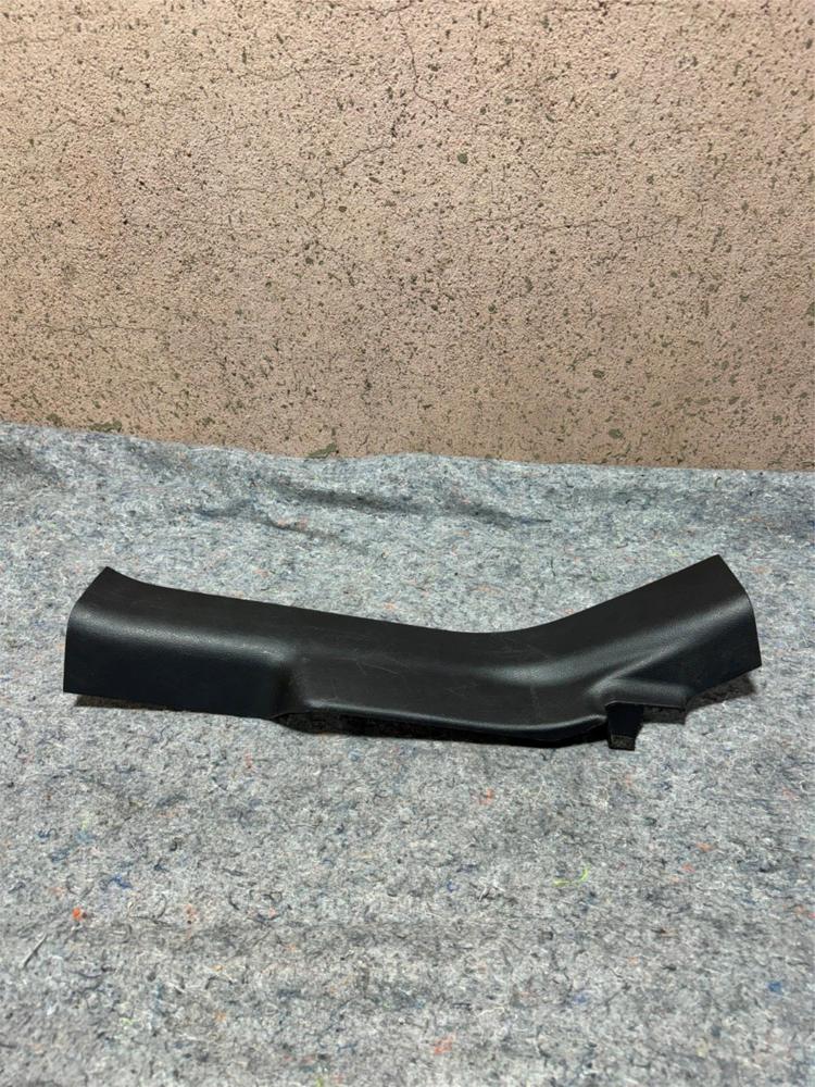 2014-2024 Infiniti Q50 Rear Right Side Door Sill Trim Cover OEM 769B64GA0A – photo 1