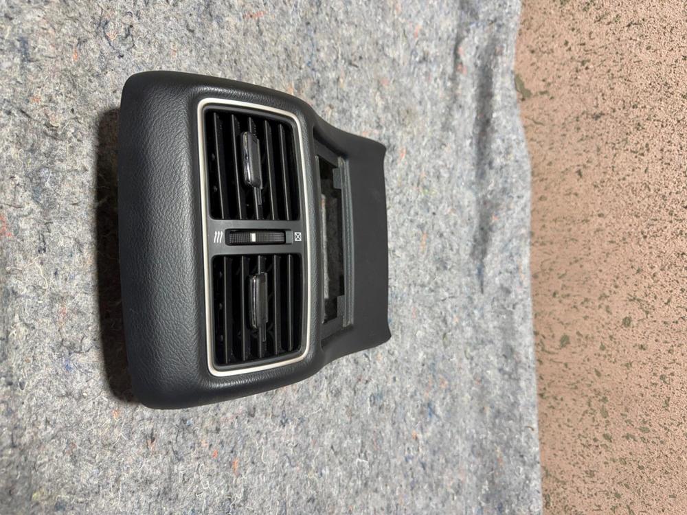14-18 Infiniti Q50 Rear Console Air Vent Grille Panel Cover Trim OEM – photo 3