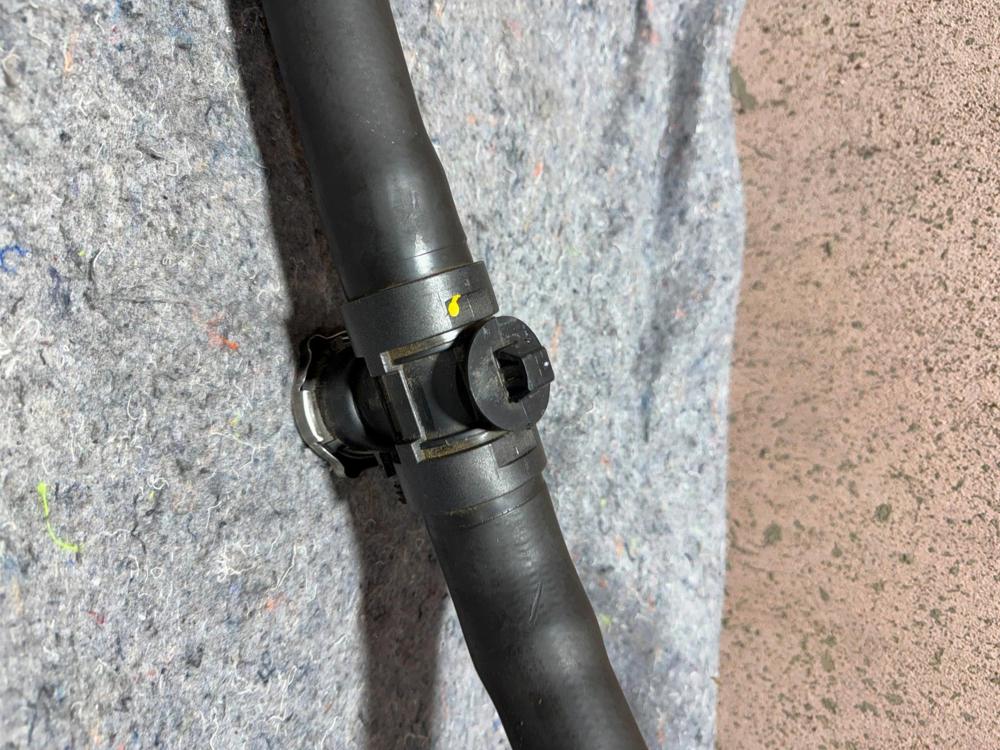 2007-2017 Jeep Patriot Radiator Coolant Upper Inlet Hose Tube 05058172I OEM – photo 2