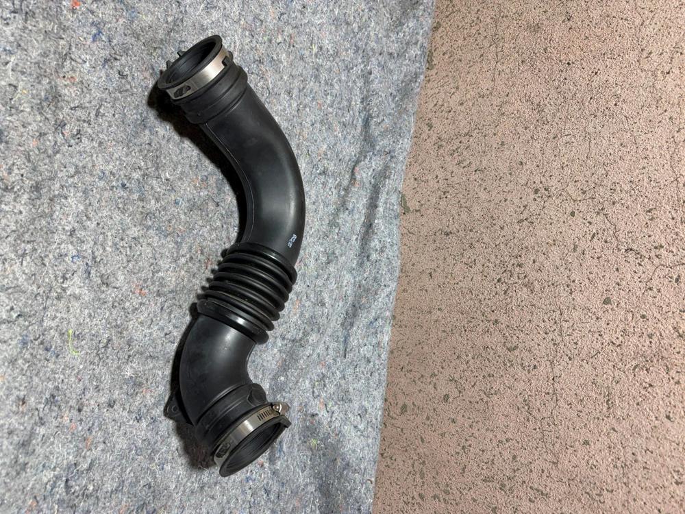 2011-2017 Jeep Patriot Air Intake Hose Pipe 04891621AC – photo 3