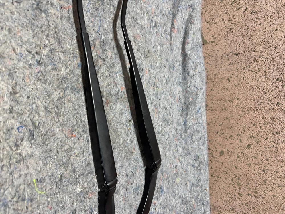 2015-2017 Ford Mustang Genuine OEM Windshield Wiper Blade Arms FR3B-17C495-AA – photo 4