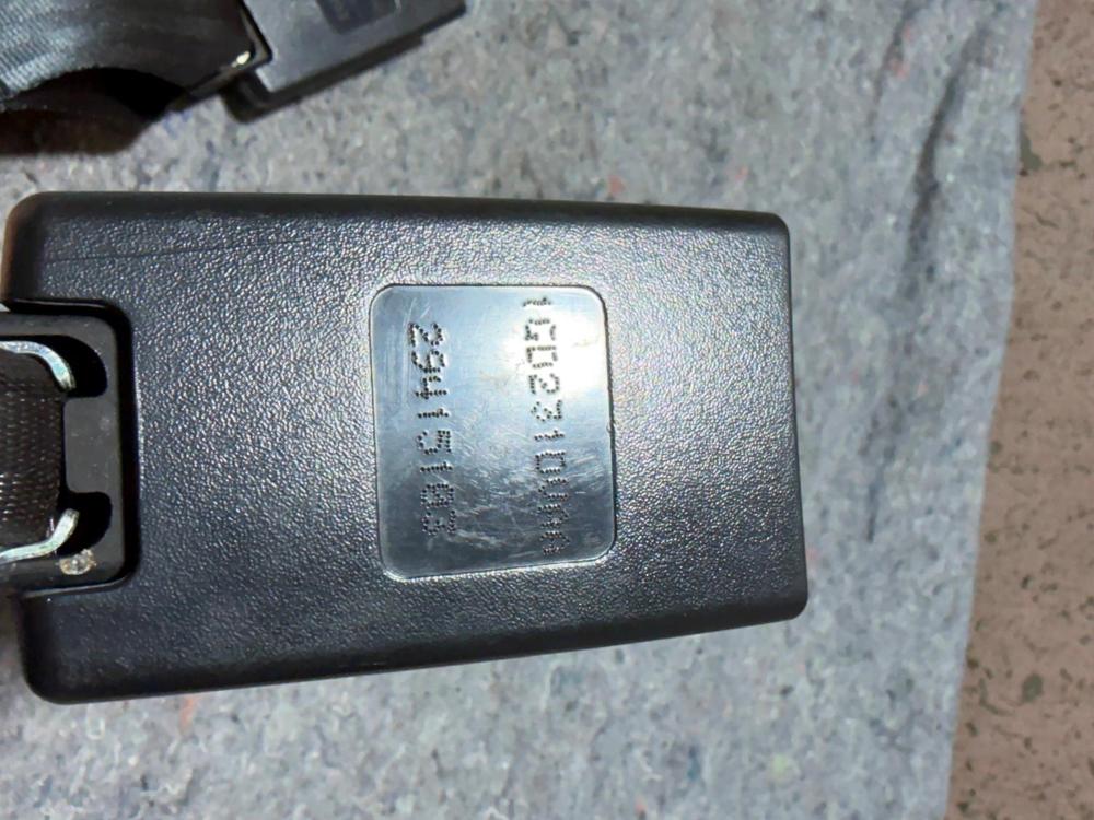 2007-2017 Jeep 1GD231DVAA Rear Inner Seat Belt Left Mopar – photo 2