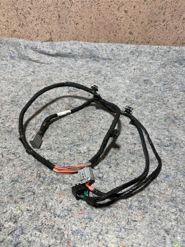 Genuine Mopar Header Wiring 68241736AA – photo 1