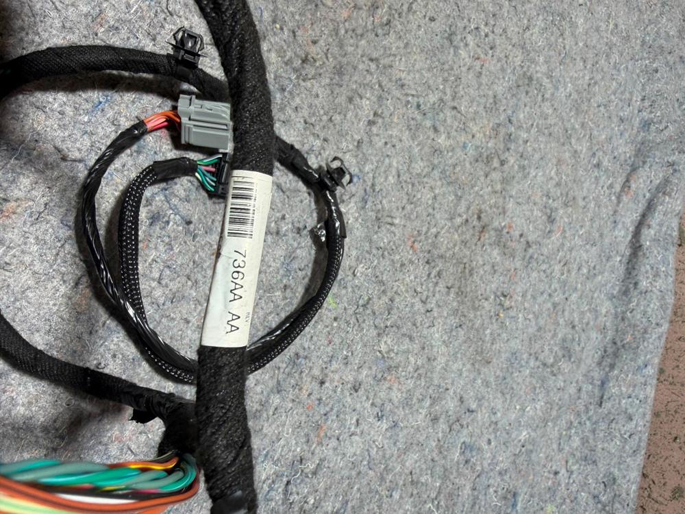 Genuine Mopar Header Wiring 68241736AA – photo 2