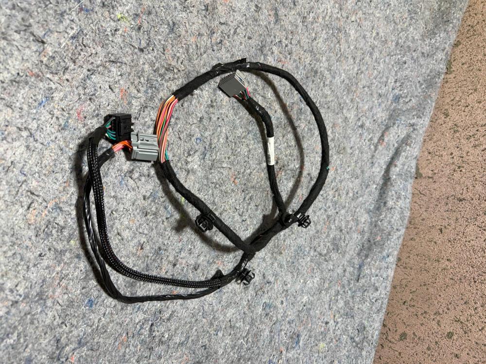 Genuine Mopar Header Wiring 68241736AA – photo 3