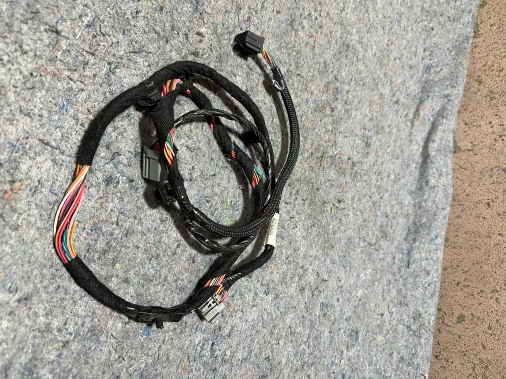 Genuine Mopar Header Wiring 68241736AA – photo 4