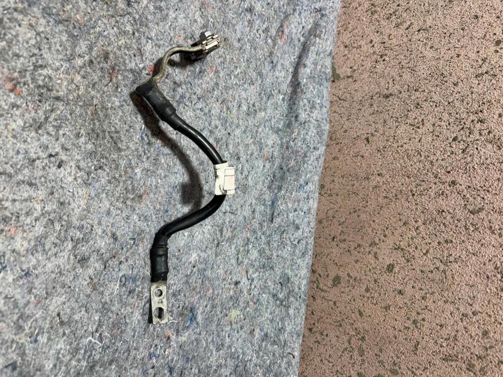 Kia Carnival MK2 2.9CRDI 129KW 2008 Negative Grounding Cable Battery 918504D000 – photo 3