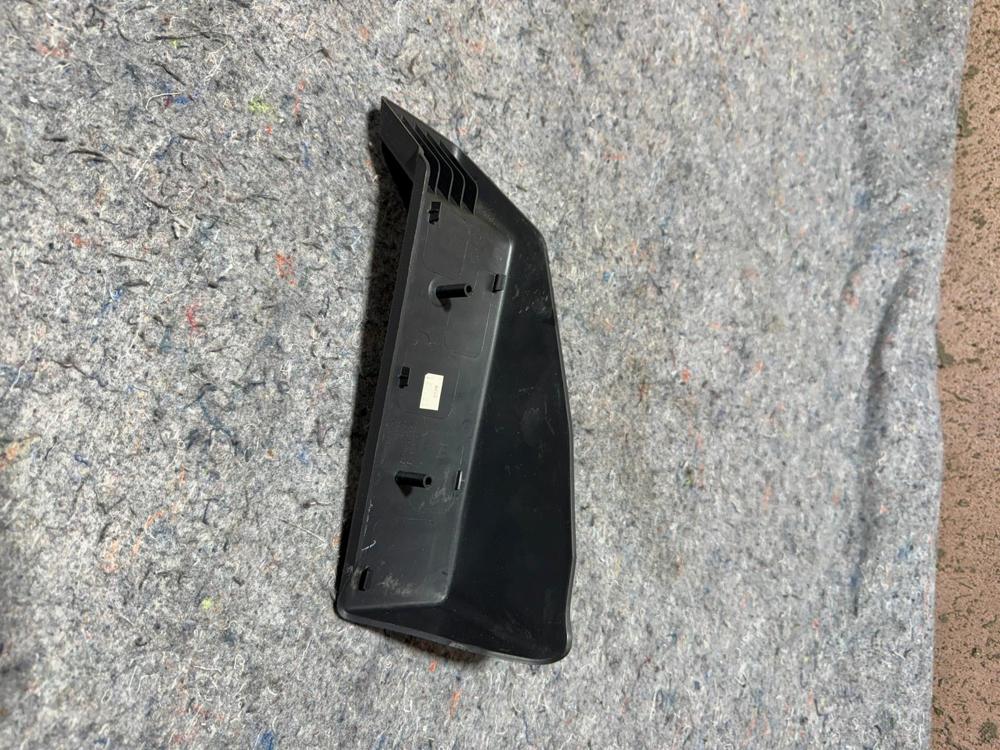 Genuine Mopar Footrest Support 1RK61XDVAB – photo 4