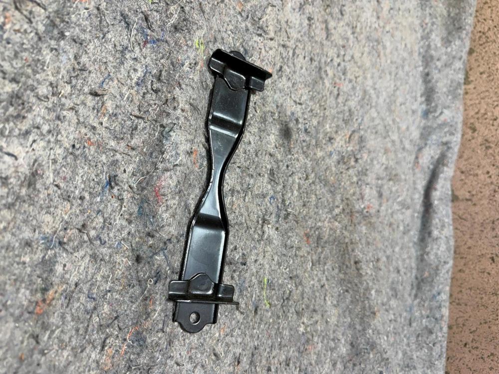14-23 Infiniti Q50 Q60 Bettery Tie Tray Down Bracket Unit OEM – photo 4