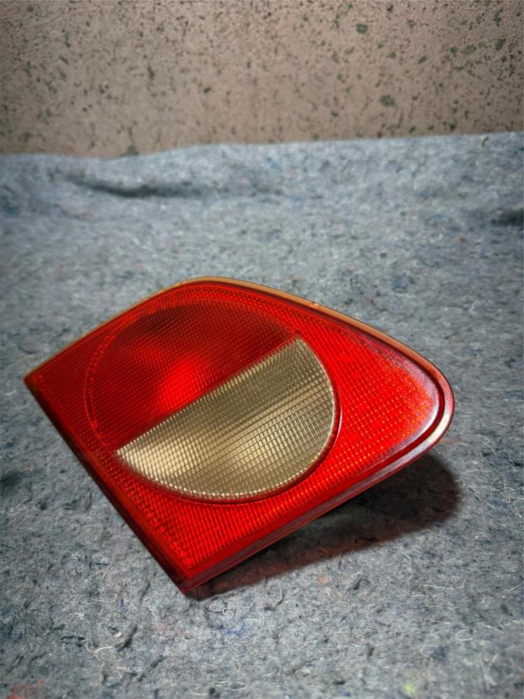 96-99 Mercedes W210 E300 Rear Left Driver Side Inner Tail Light Lamp OEM – photo 1