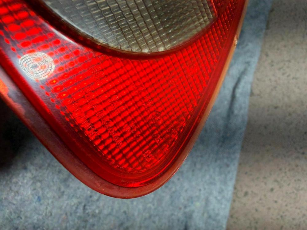 96-99 Mercedes W210 E300 Rear Left Driver Side Inner Tail Light Lamp OEM – photo 4