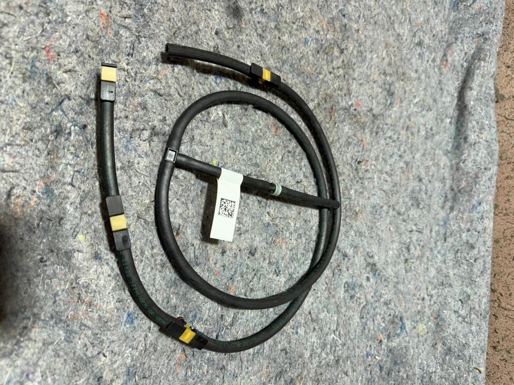 2014-2019 RAM Mopar Fuel Return Tube 68229388AA – photo 2