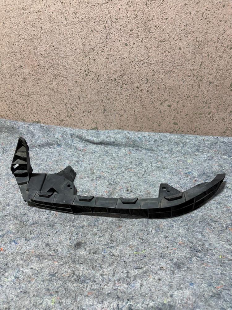 OEM Honda Accord 2013-2017 Front Left Drivers Side Upper Bumper Support Retainer – photo 1