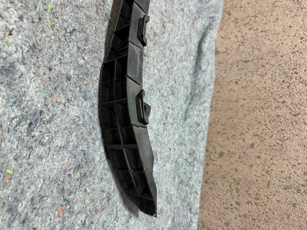 OEM Honda Accord 2013-2017 Front Left Drivers Side Upper Bumper Support Retainer – photo 4