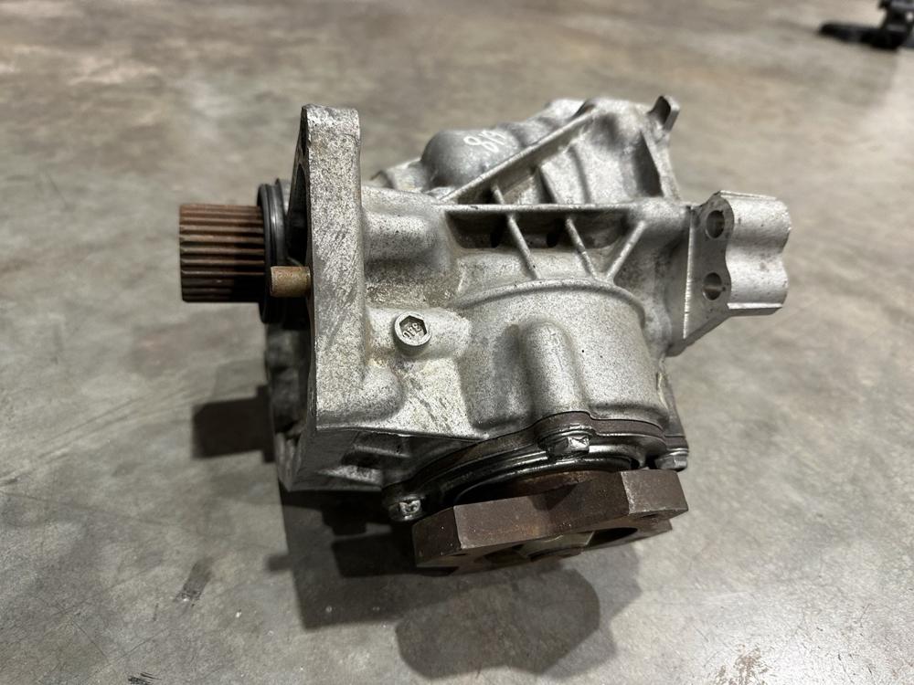 2014-2023 Infiniti QX80 Transfer Case Assembly OEM – photo 4
