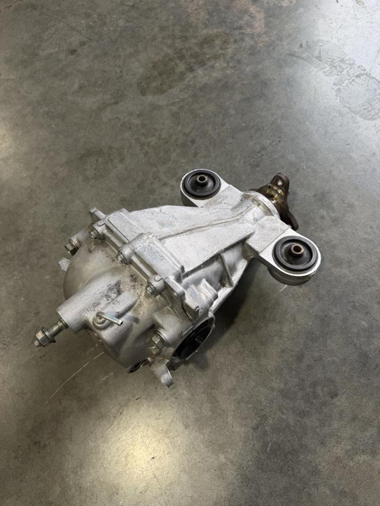 2014-2018, Infiniti Q50, Rear Differential Carrier H527B 384204GD0A – photo 2