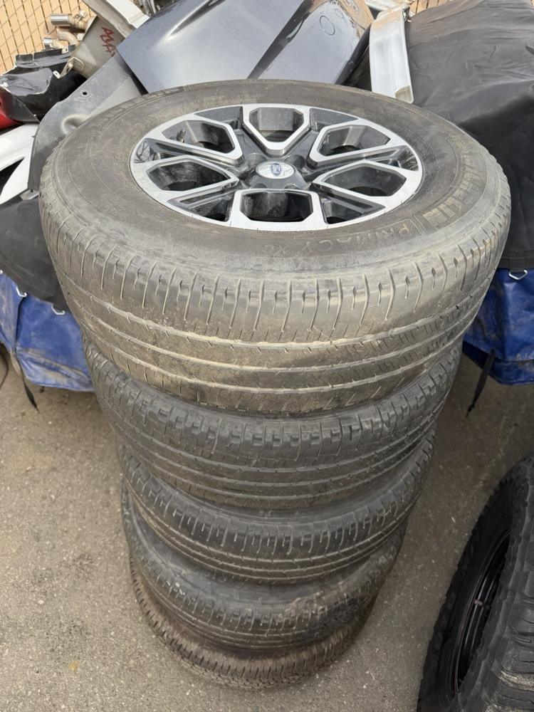 Ford Expedition OEM Black Wheels Tires F-150 Lariat Limited Rims 275/65R18 – photo 3