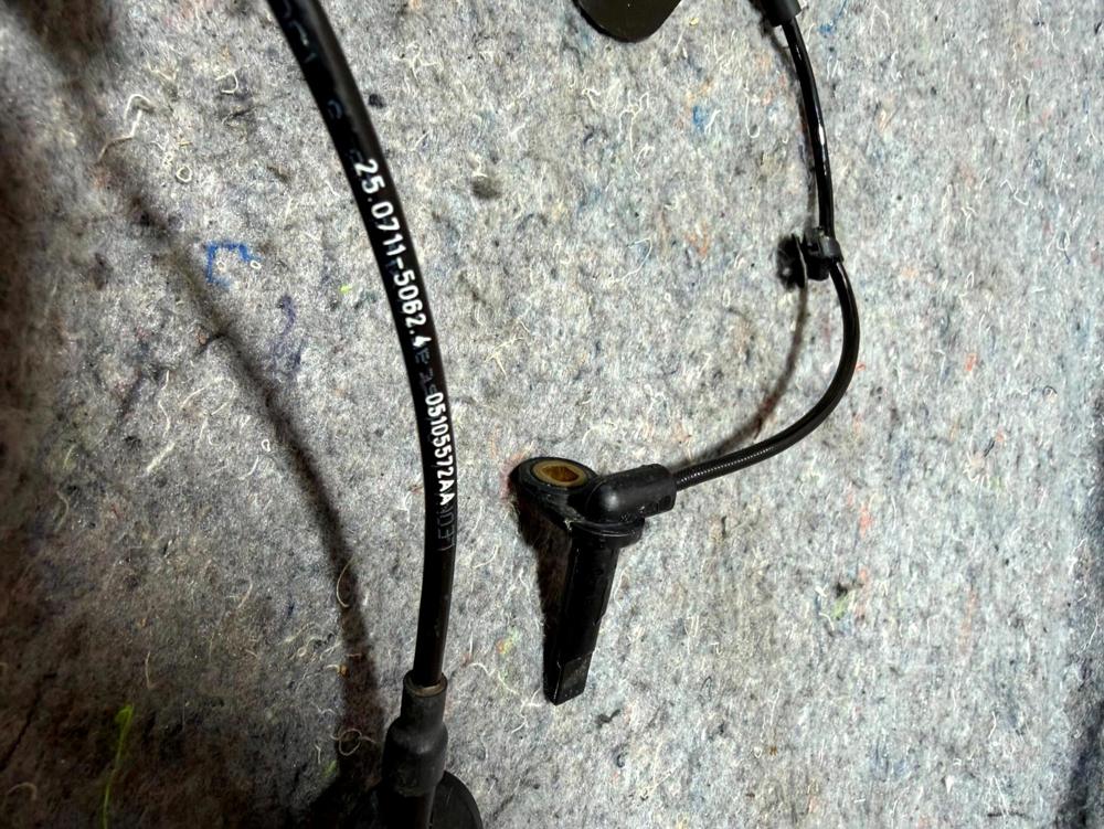 Mopar 05105572AA ABS Wheel Speed Sensor Sport Front Right – photo 3