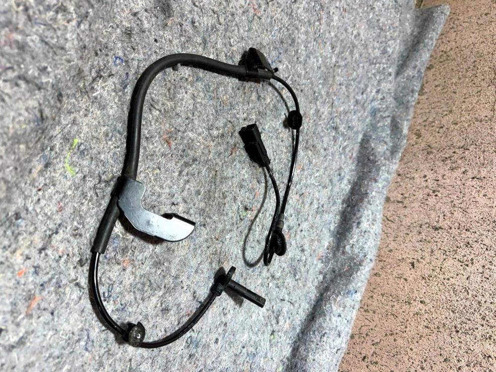 Mopar 05105572AA ABS Wheel Speed Sensor Sport Front Right – photo 4