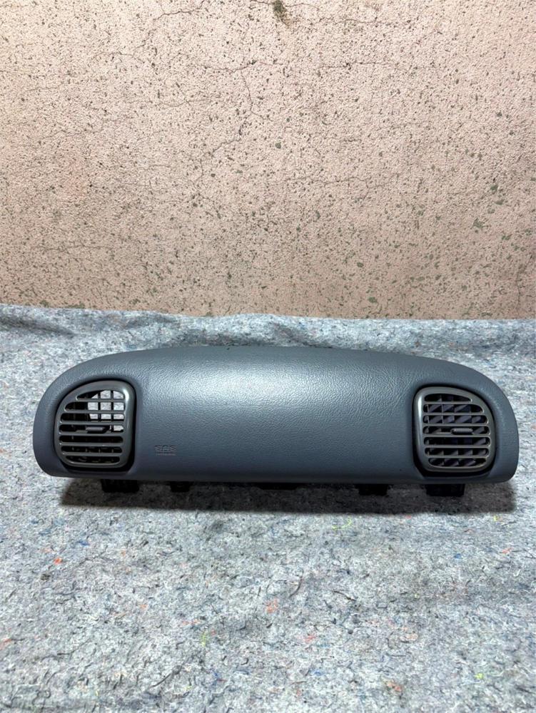 1998-2001 Dodge RAM Dash Vents Passenger Side Cover Trim Panel and Module – photo 1