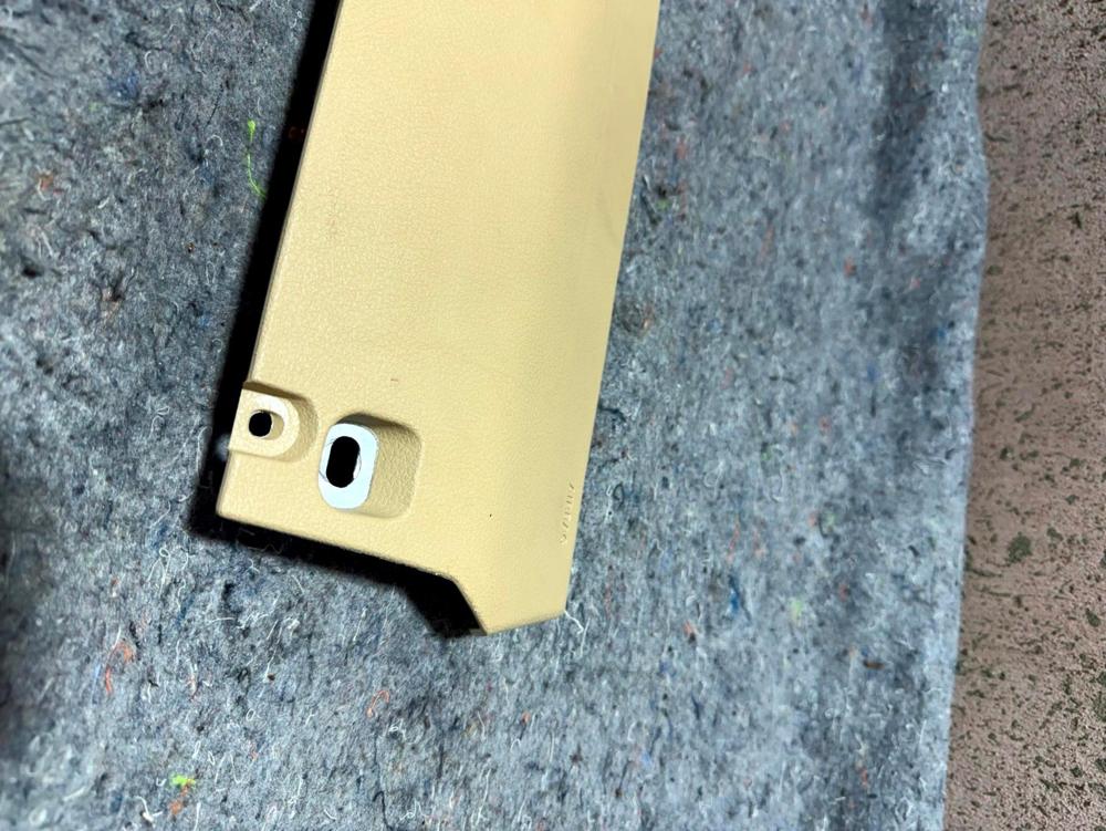 2011-2017 BMW 535i Driver Knee Part Cover Coupe Beige OEM KV918113403 Front Left – photo 4