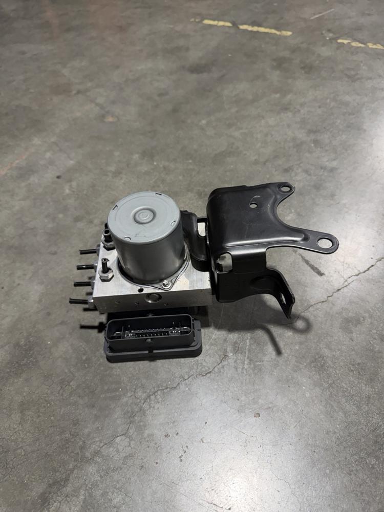 2018 Ford F150 Anti-lock Brake Pump Module w/ Adaptive JL34-2B373-BK OEM – photo 1