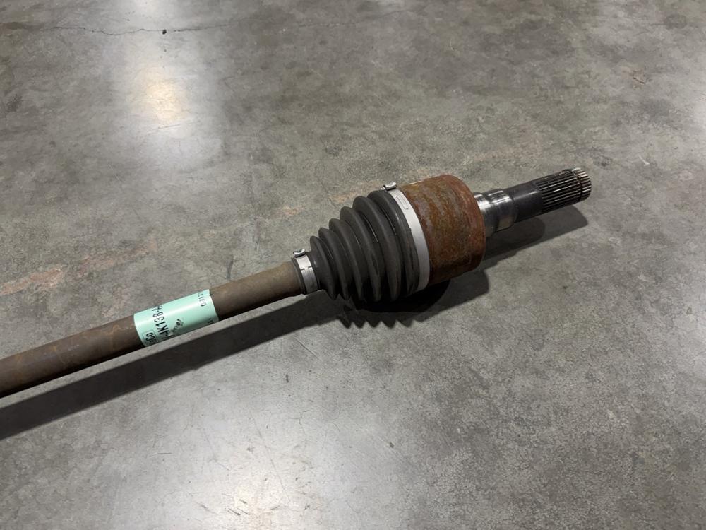 2018 Ford Mustang Shelby GT350 5.2L OEM RH Passenger Rear Axle FR3V4K138AA #1580 – photo 3